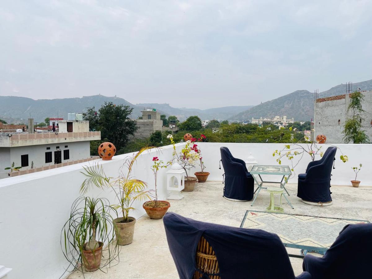 Mosaics Guest House Jaipur Buitenkant foto